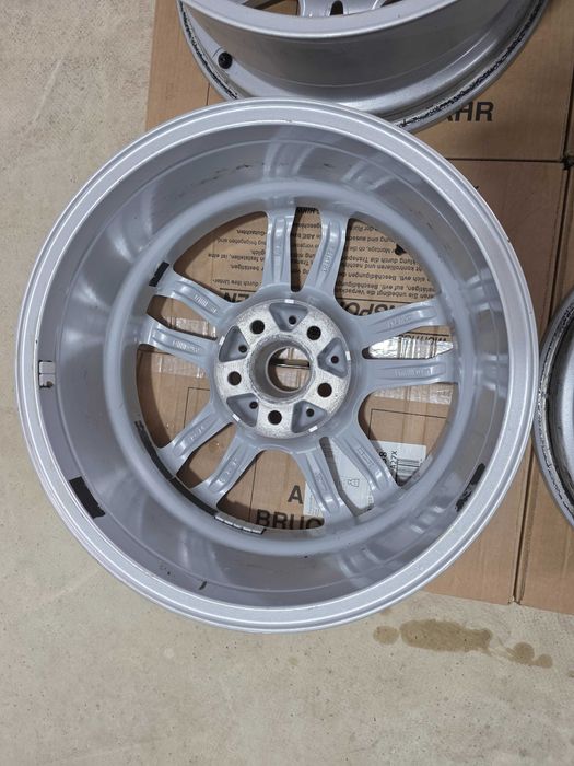 Jante 17 Audi A5 A4 VW Tiguan VW Passat CC VW Arteon Skoda Scout 5x112 7.5J et27