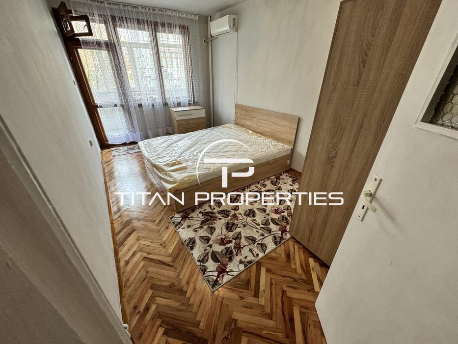 Дава се под наем Тристаен апартамент в Бургас, Център - 98 кв.м за 433.5 € - Снимка #4