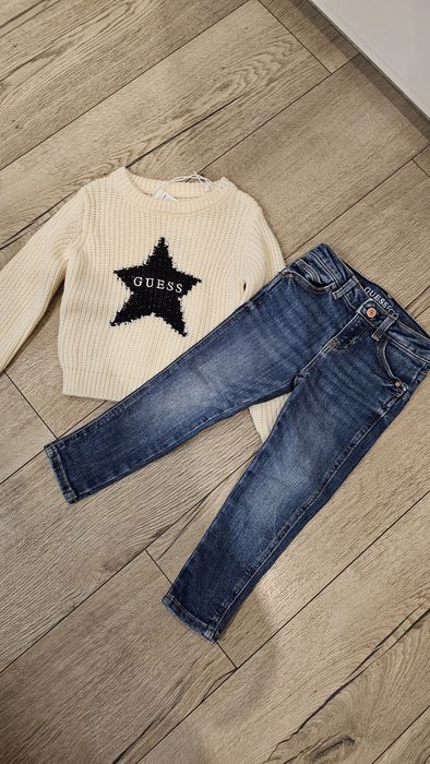 Дрехи на Guess момиче на 2-години, размер 88-96