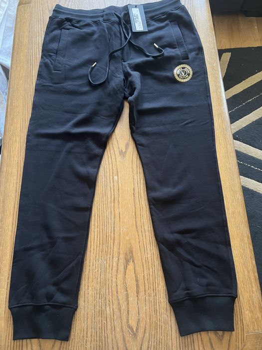 Versace  Jeans Couture XL ! Pantaloni trening sport si tricou!