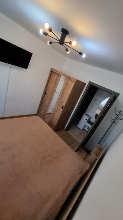 Apartament cu 3 camere