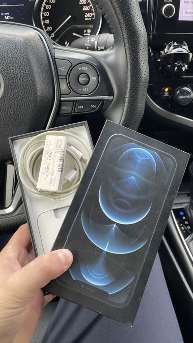 Продам iPhone 12 Pro 256gb