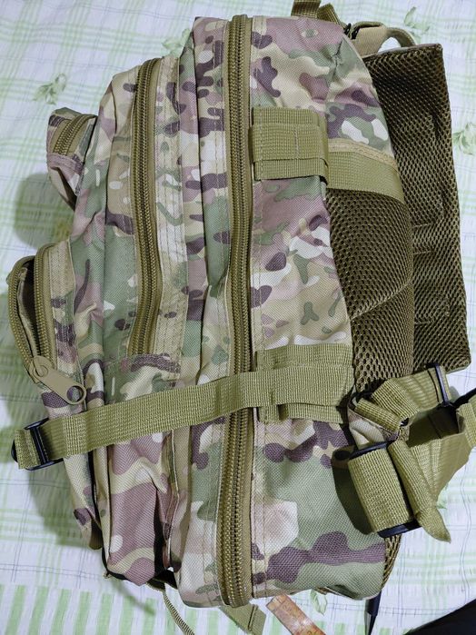 Продавам раница 30л.