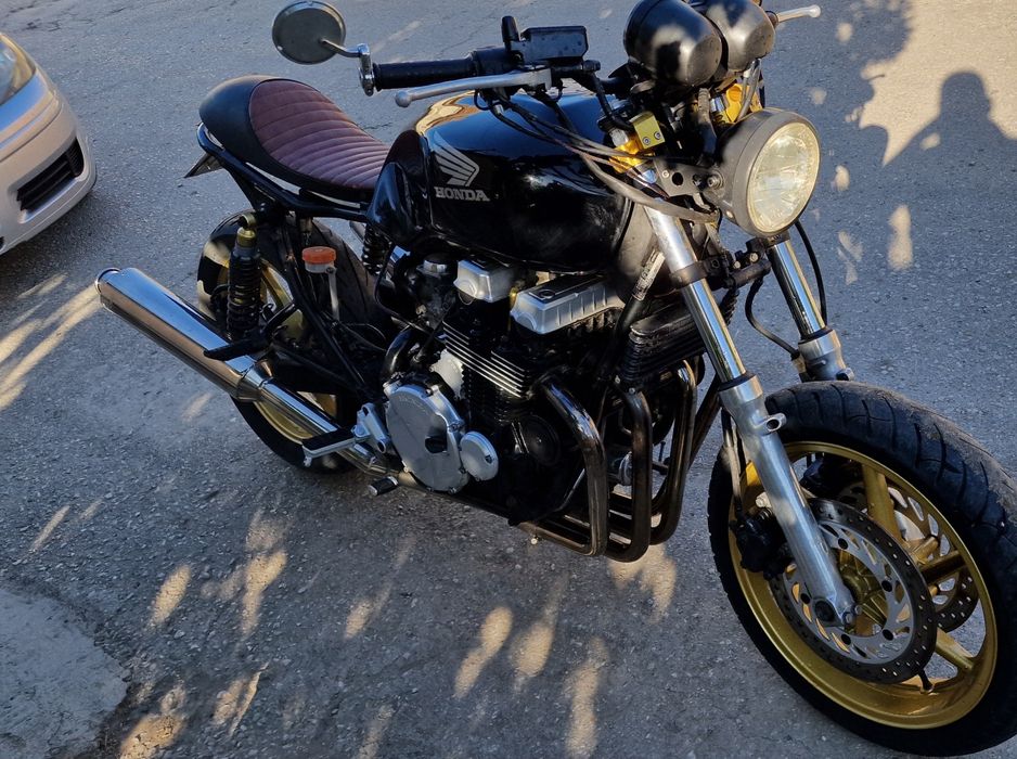 Honda cb750 seven fifty