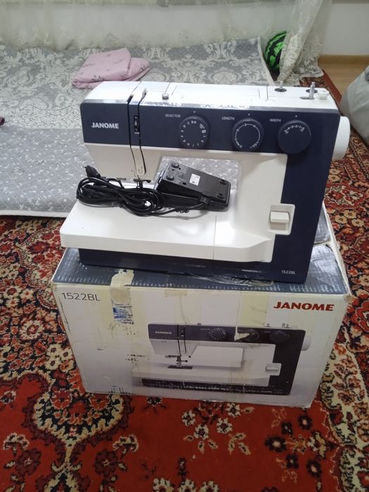 Тоқ тігін машинасы