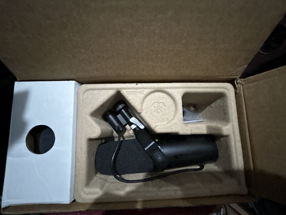 Shure sm7db студийный микрофон