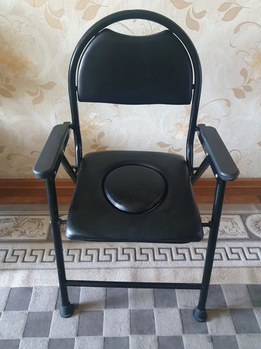 Кресло туалет для инвалидов