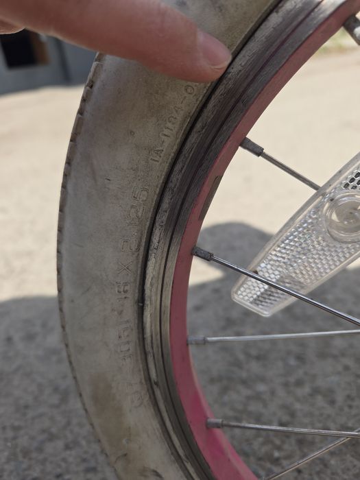 Продам детский велосипед Giant.