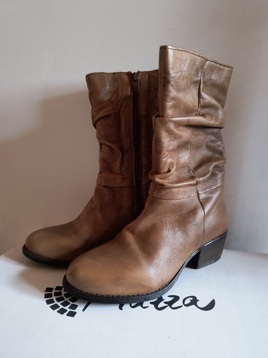 Дамски боти, кожа