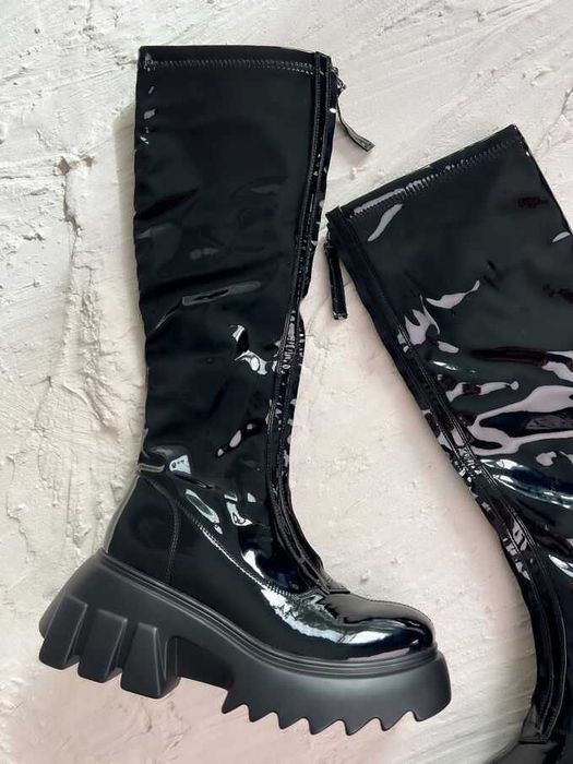 Дамски ботуши от лак