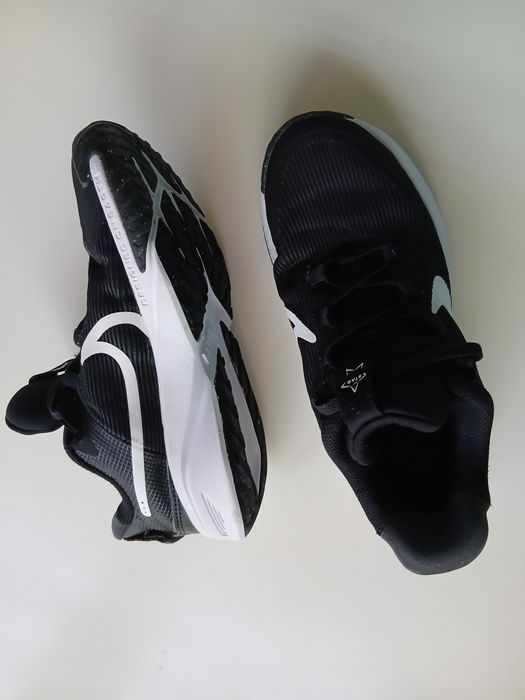 Adidasi Nike baieti nr 32