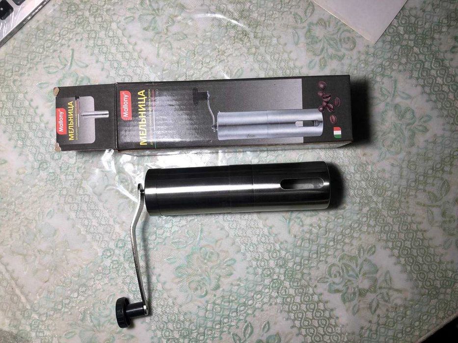 мельница для ручного помола кофейных зерен