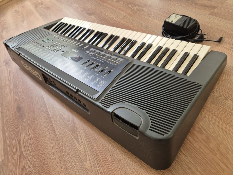 Синтезатор CASIO CT-770