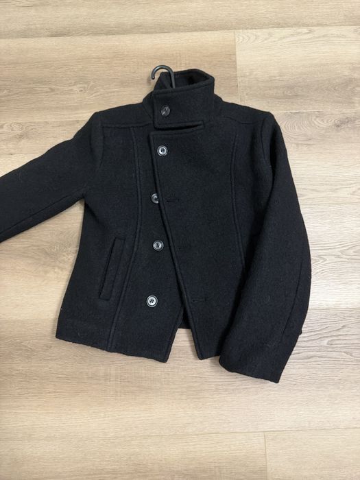 пальто с воротником стойкой