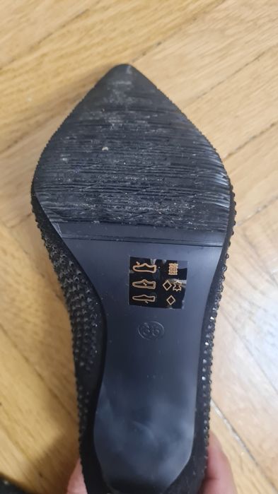 Pantofi cu toc piele naturala 35