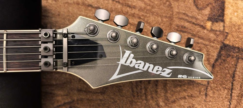 Китара Ibanez RGT42