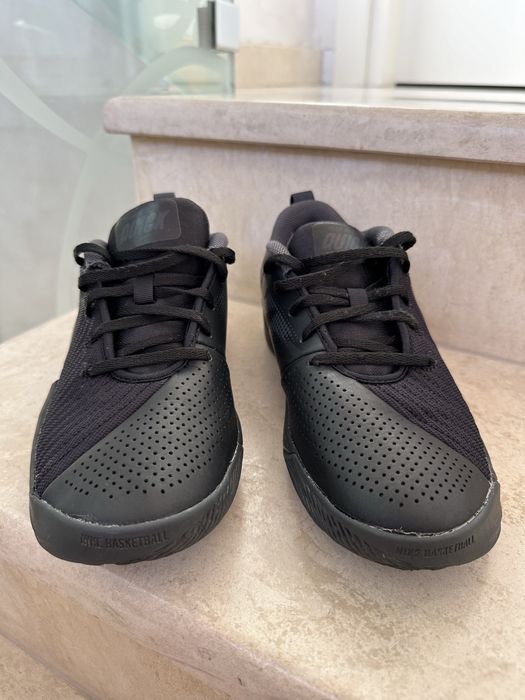 Nike Team Hustle Quick