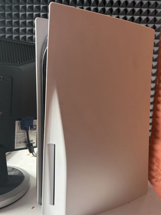 Продам приставку ps5