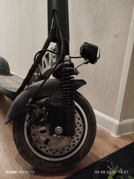 Продам электросамокат SEULAP срочно