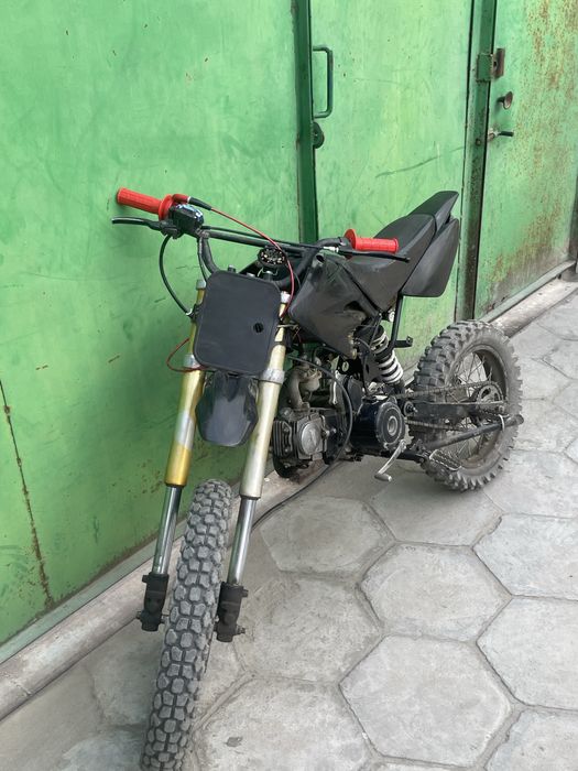 Продам пит байк на ходу стоит акрап