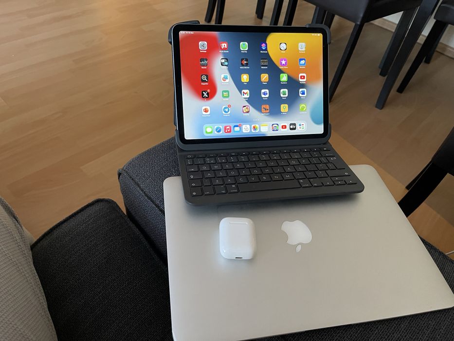 Ipad air 4 с клавиатура и Macbook air 13