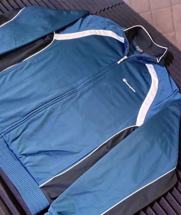 Продам олимпийку чемпион