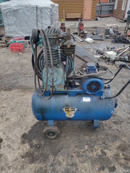 Продам компрессор бу