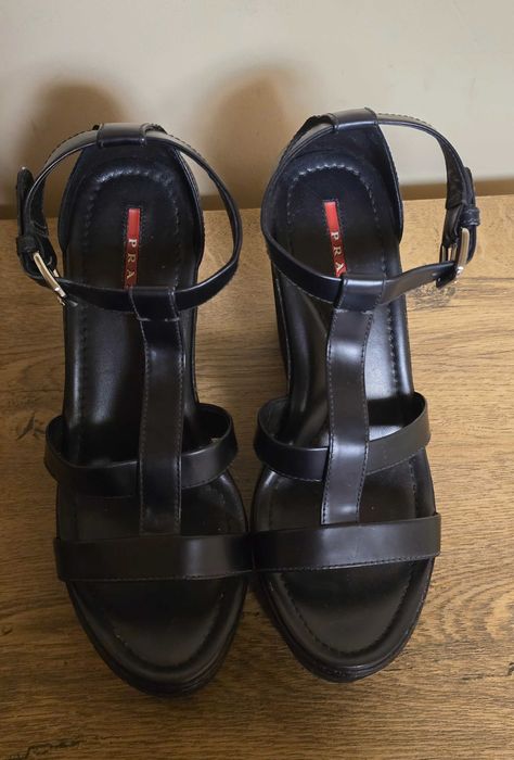 Prada оригинални дамски сандали на платформа