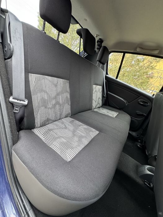 Vând Dacia Sandero Motor 1,4 Benzină MPI 75 CP Euro 4 AMBIANCE Climă