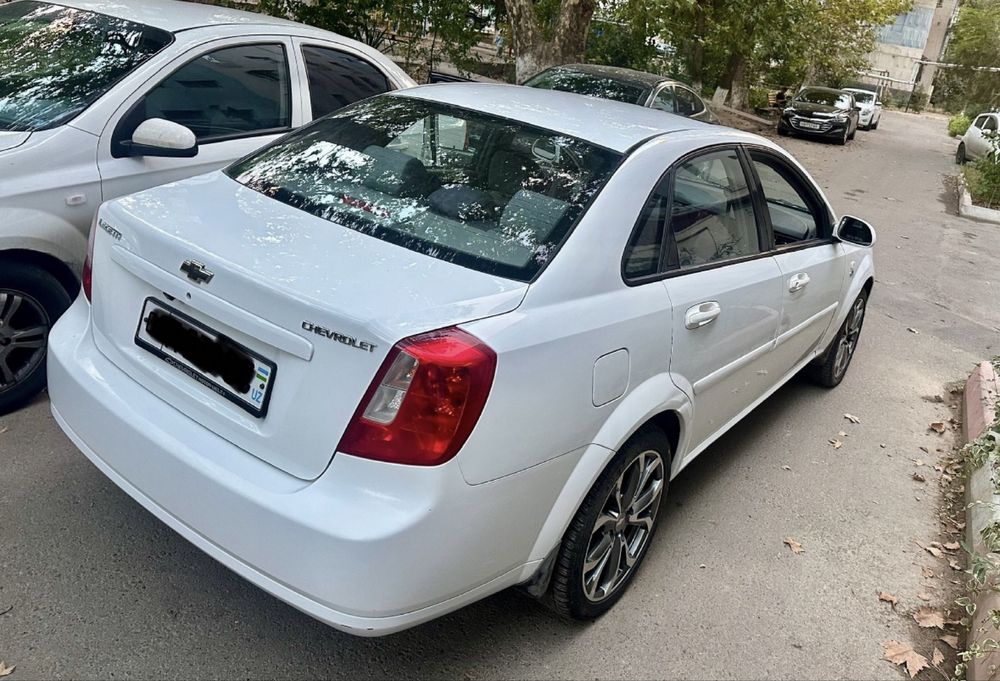 Chevrolet Lacetti 3 позиция