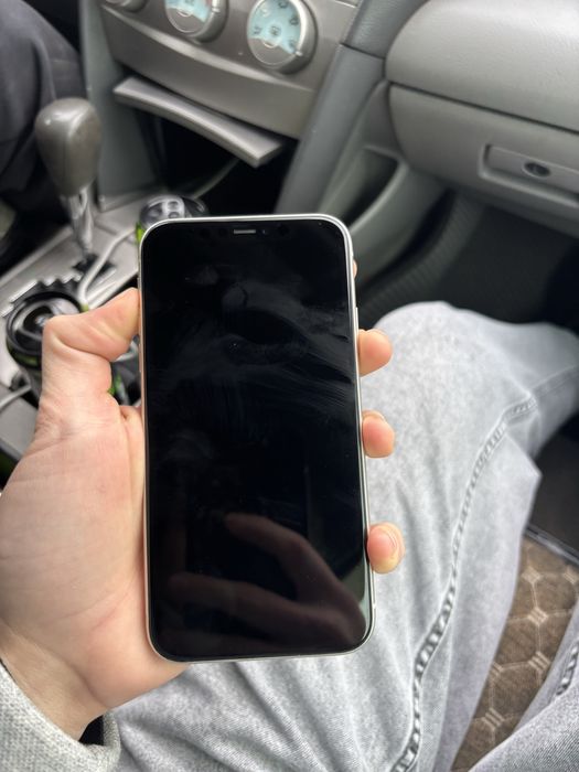 iPhone 11 , 69 ак