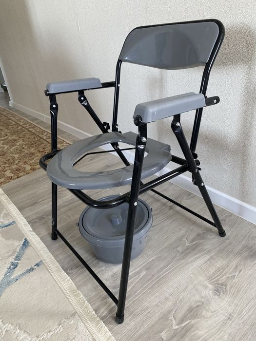 Продам креслр туалет новый 35000