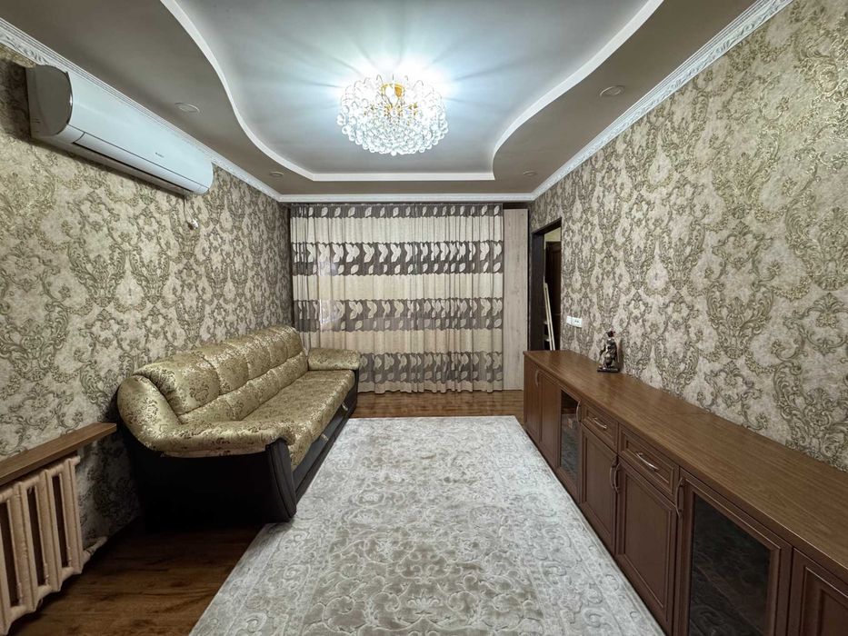 Продаю свою однокомнатную квартиру Новза 2/4/4