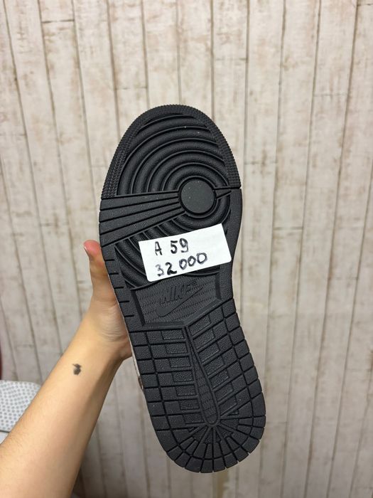 Кроссовки найк 38