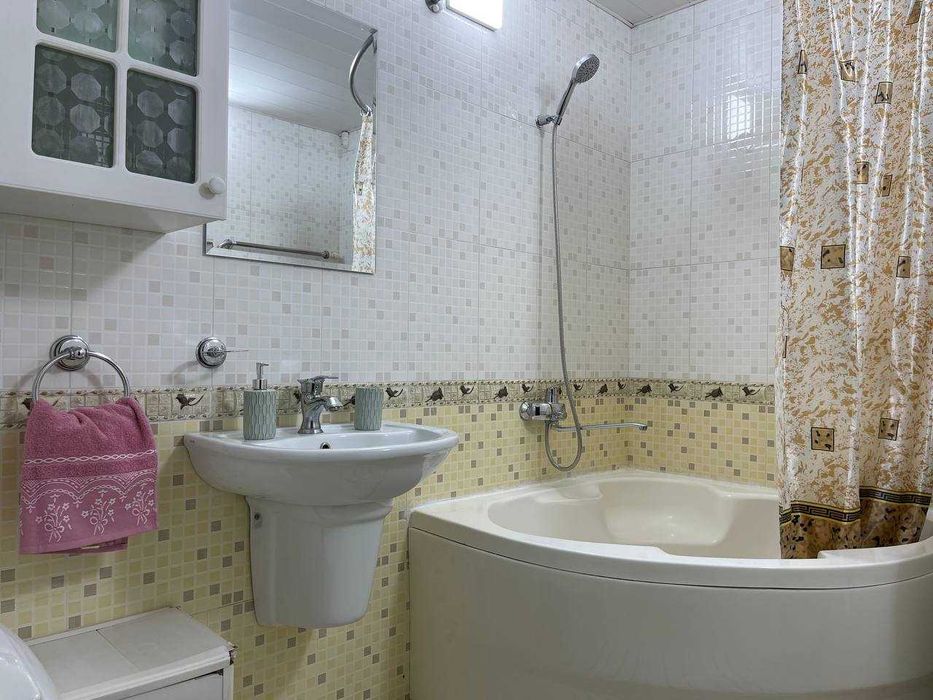 Посуточная аренда 4-х комнатной квартиры на Дархане