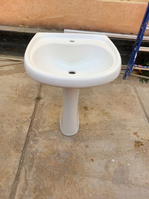 Раковина керамическая б/у