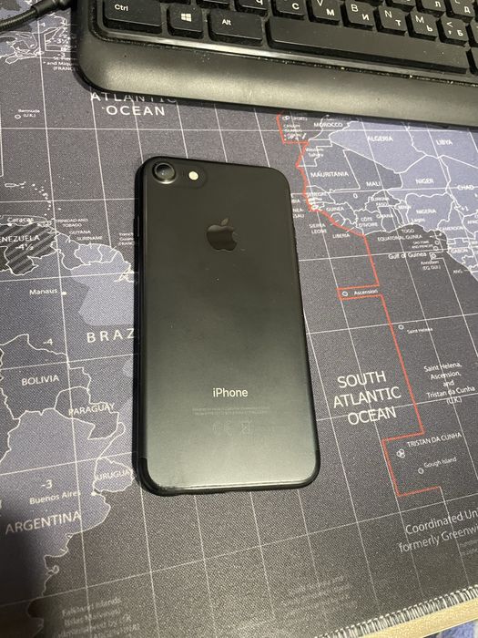 Продам iphone 7