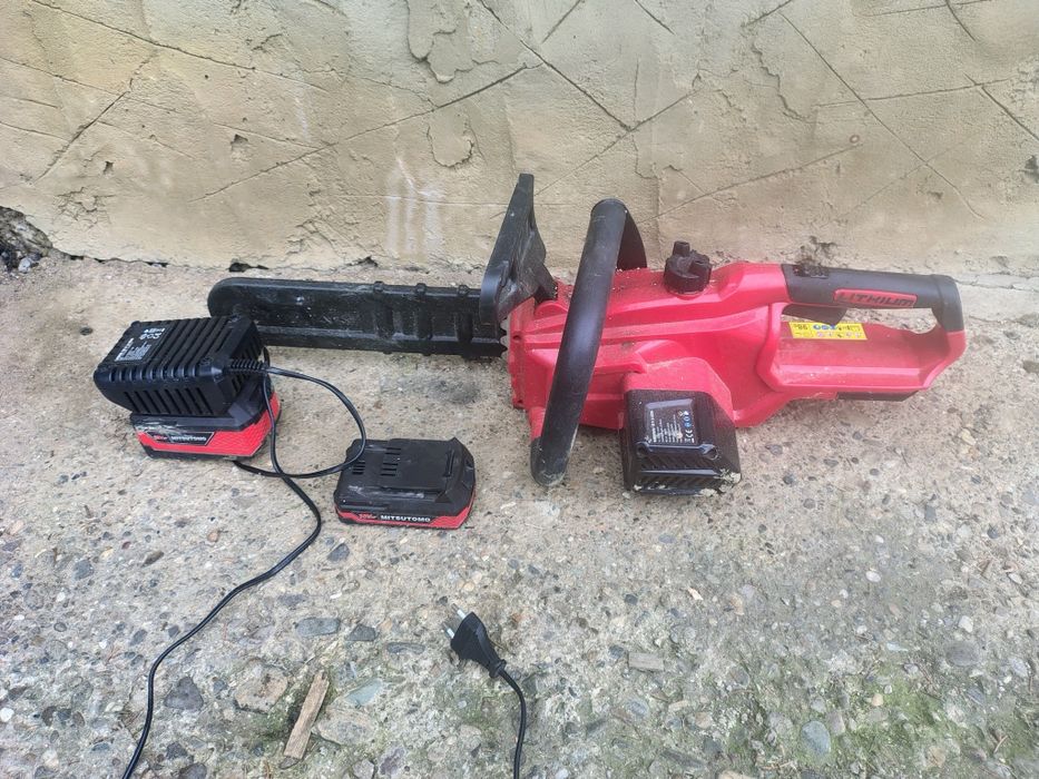 Trusa de scule care contine