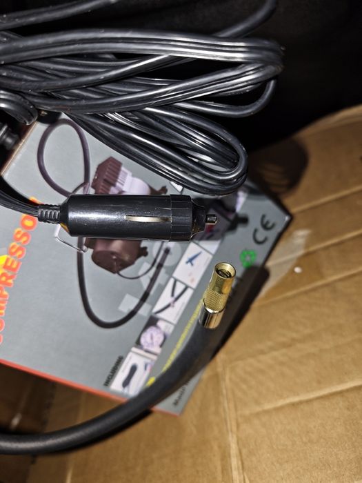 Compresor auto ,portabil 12v