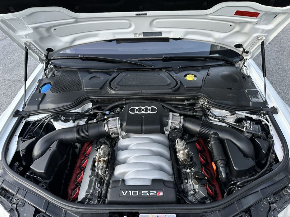 Audi/Ауди S8 5.2 V10 Ceramic-B&O-Вакум-Масаж-Камера-Мъртва Зона-Обдух