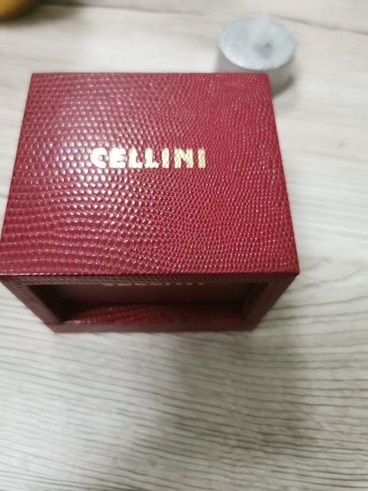 Vand butoni cellini noi cutie. factura