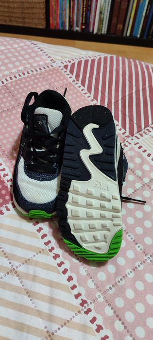 Vând adidași Nike mărimea 27