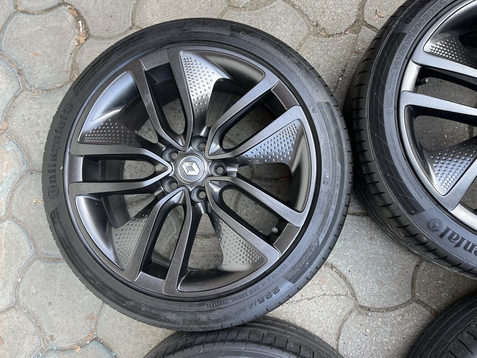Jante aliaj 5x114.3mm, anvelope vara 225/45 R19 Renault Kadjar, Captur, Koleos, Nissan