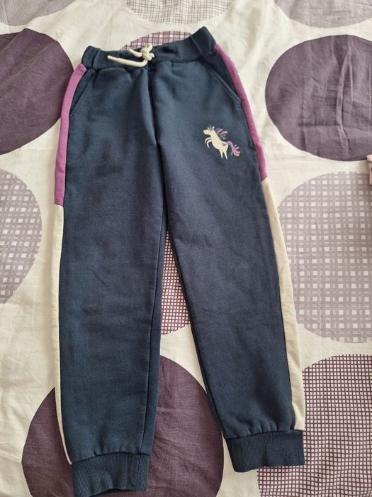 Комплекти за момиче и блузки