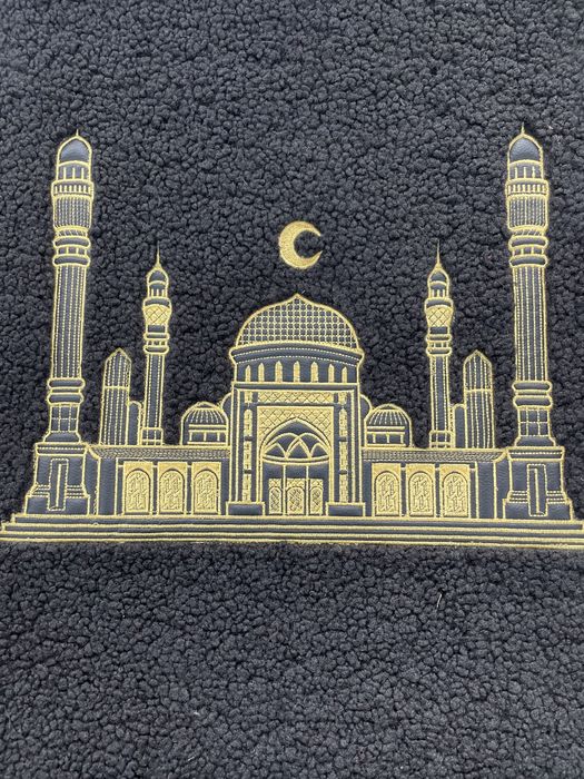 Жилетка худи куртка свитшот толстовка принт логотип печать вышивка