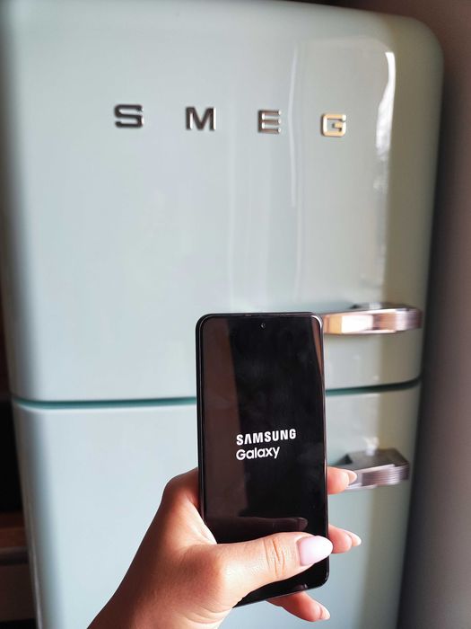 Samsung Galaxy S21 FE 5G 256GB + 8GB RAM