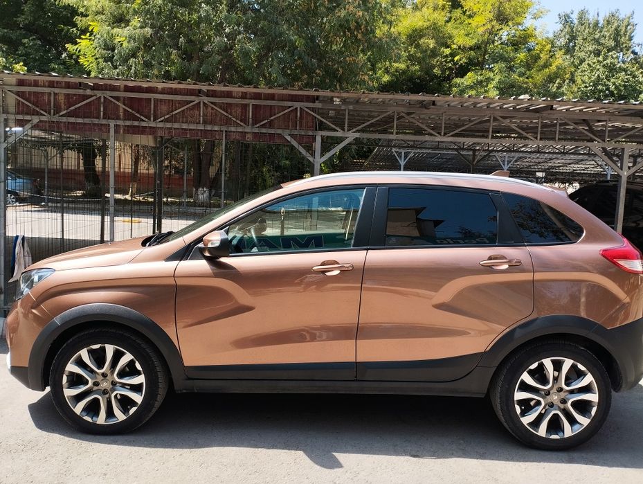 Продается X RAY Cross Lada