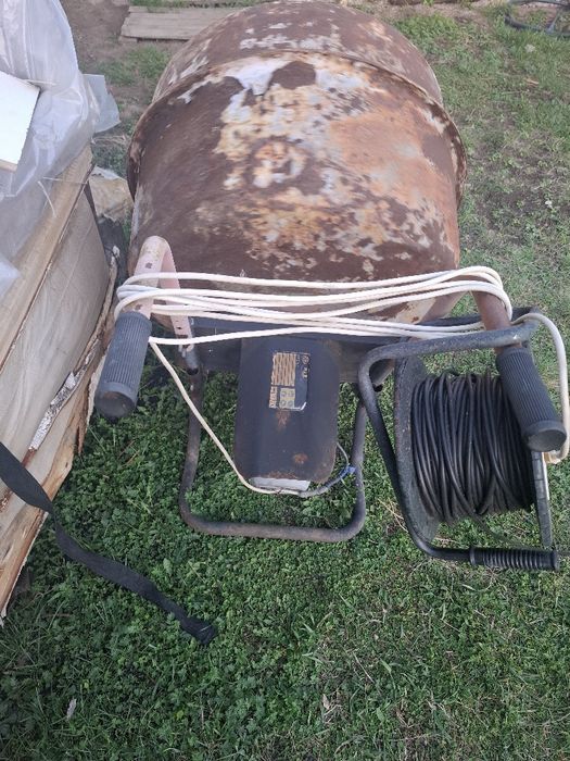 Бетономешалка б.у. маленькая