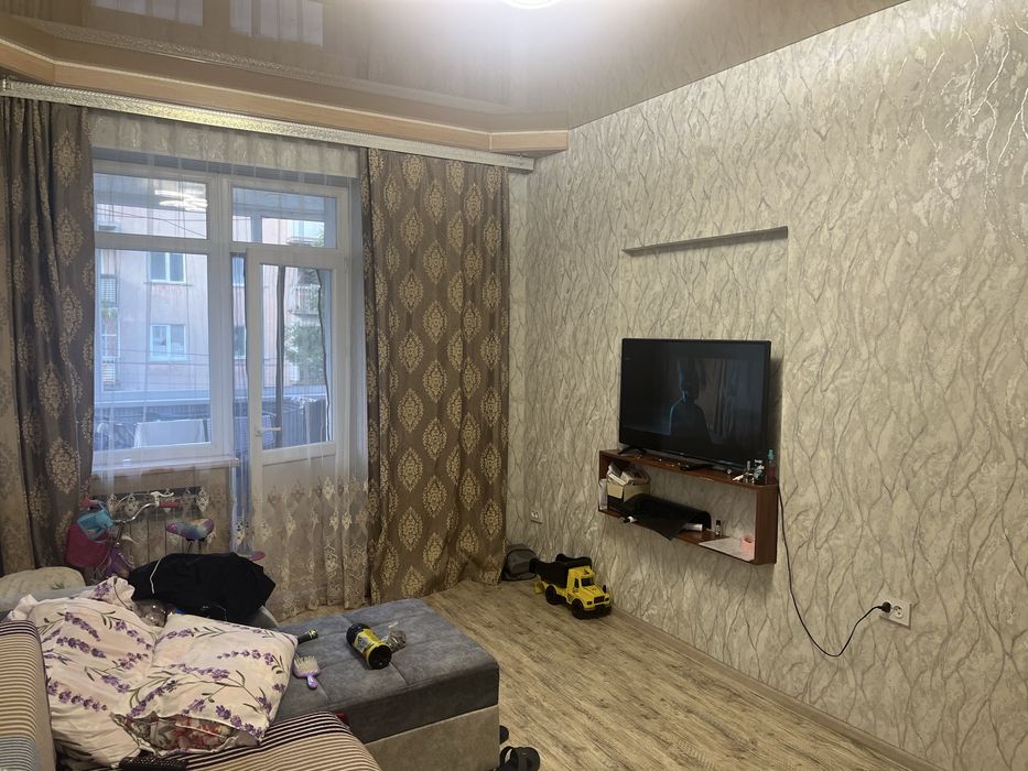 Продам 2 ком квартиру