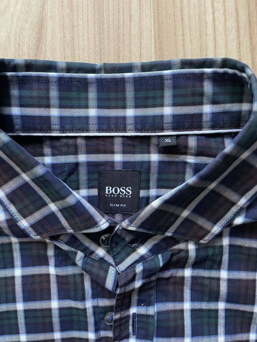 HUGO BOSS / мъжка риза XL